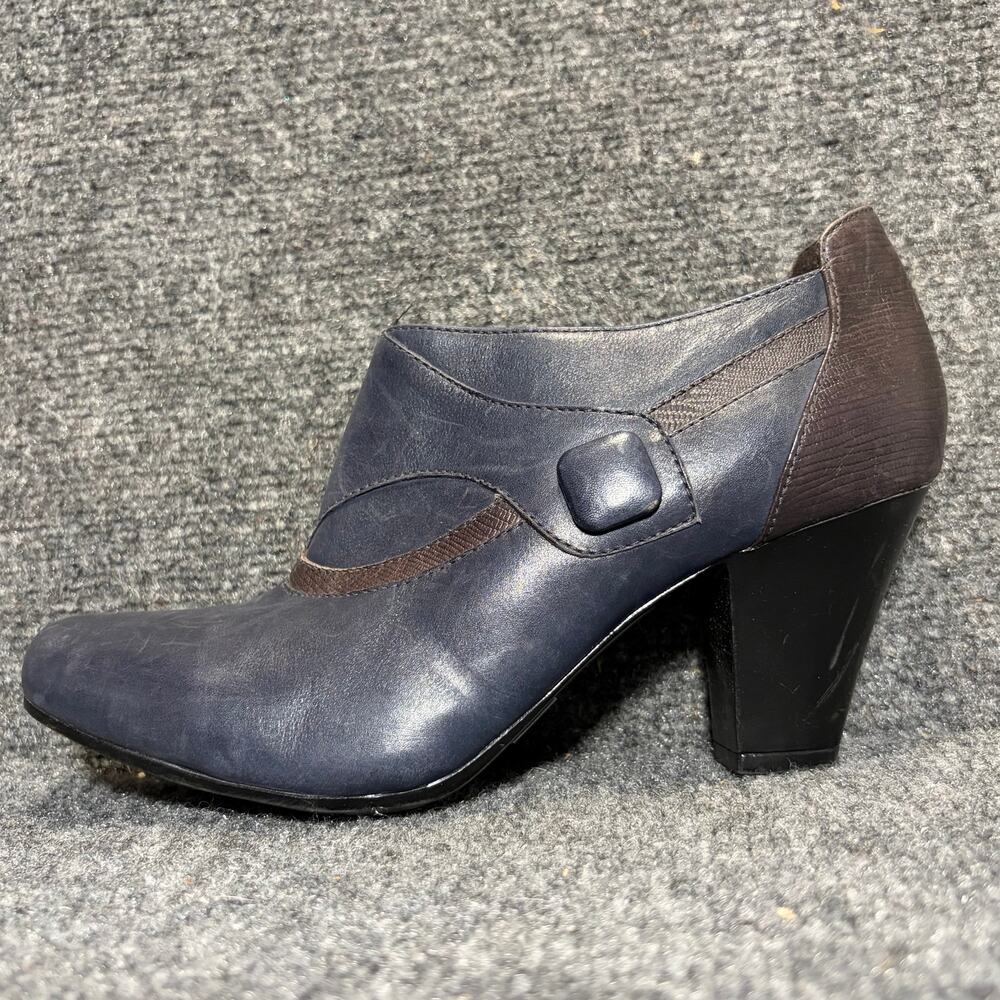 Clarks Bendables Blue Gray Leather Button Strap Block Heel Shoes Bootie Womens 9